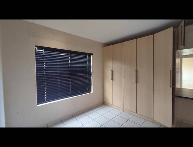 2 BEDROOM FLAT FOR SALE IN THREE RIVERS